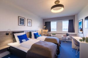 værelse med havudsigt